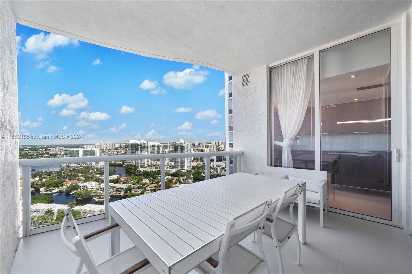 TDR TOWER I CONDO - Residential