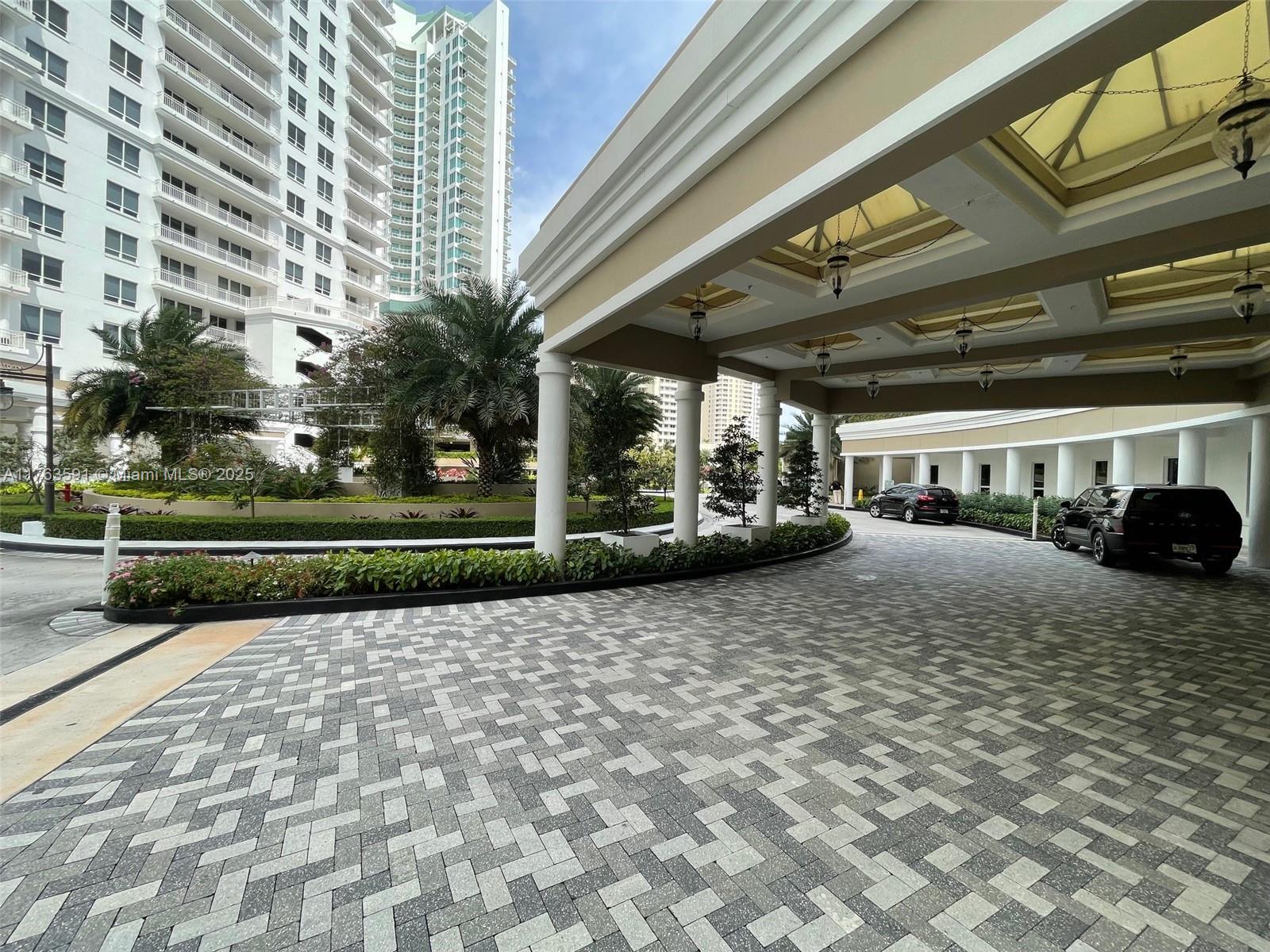 COURVOISIER COURTS CONDO - Residential