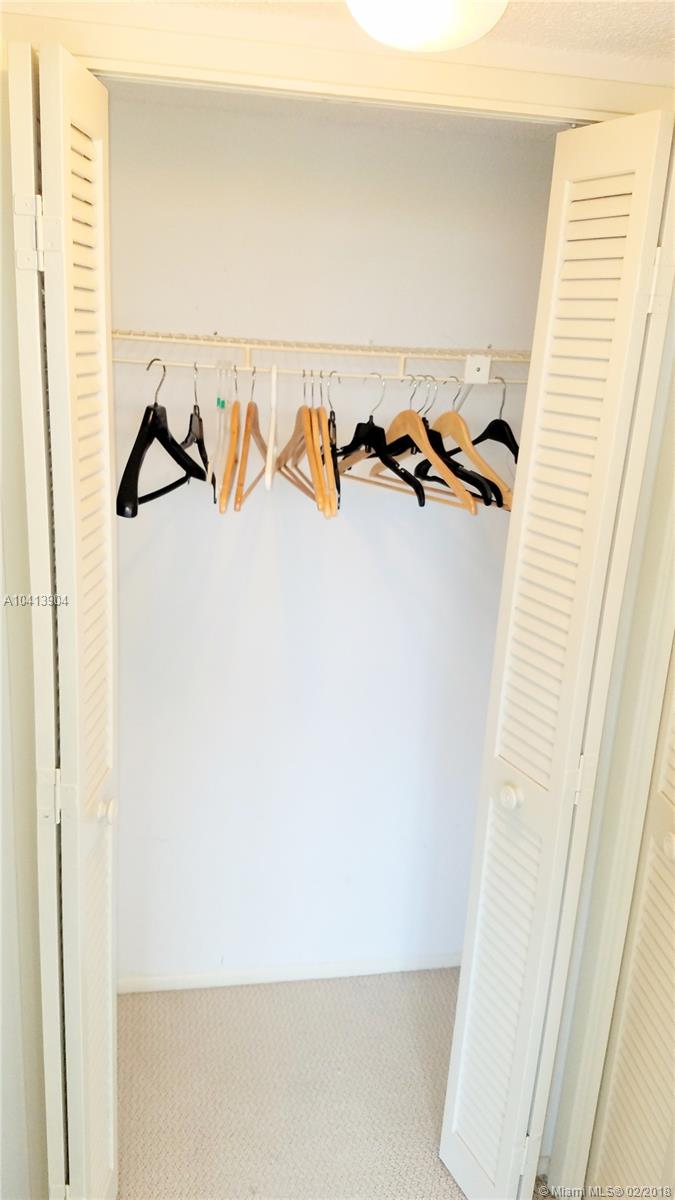 PALM-AIRE C C APTS 42 CON - Residential