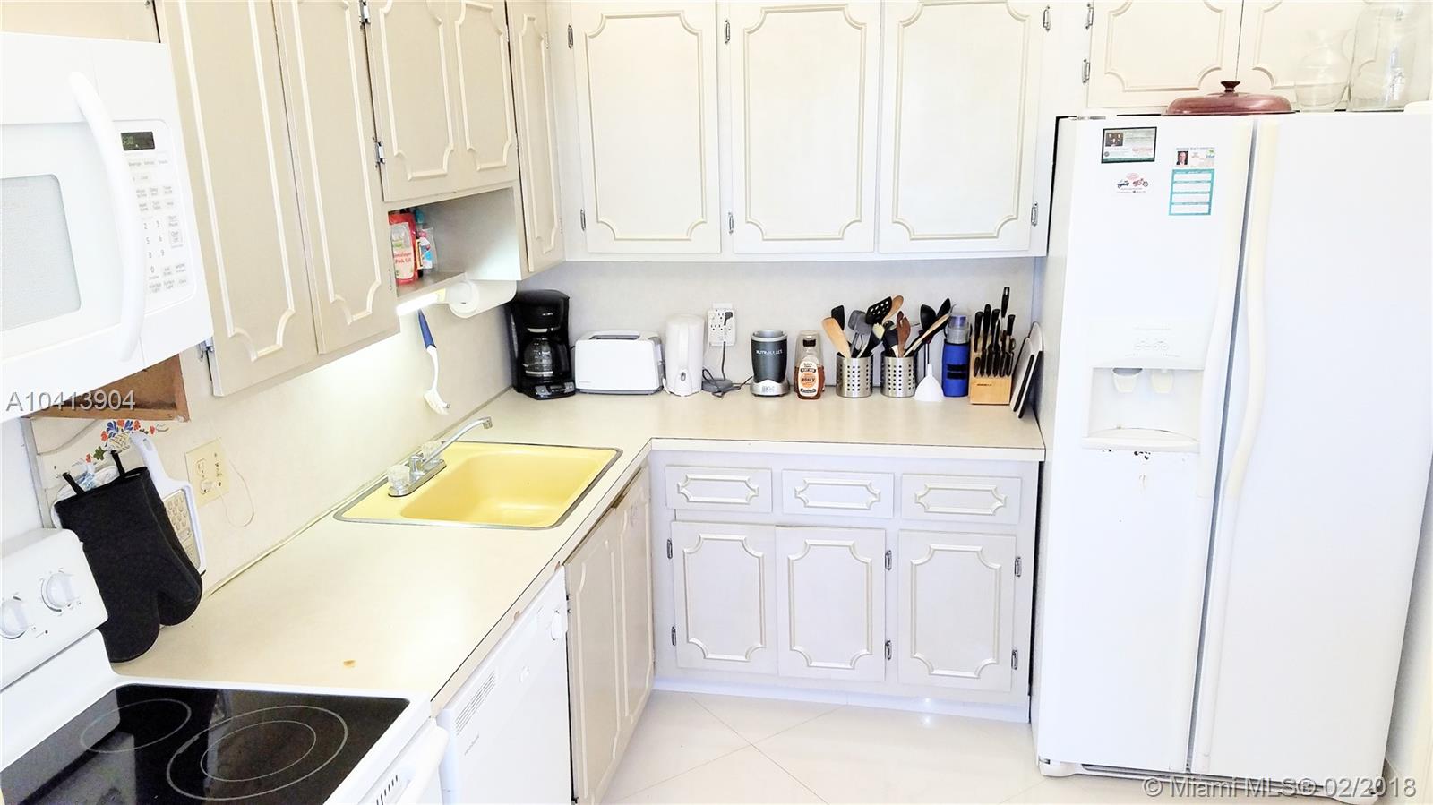 PALM-AIRE C C APTS 42 CON - Residential