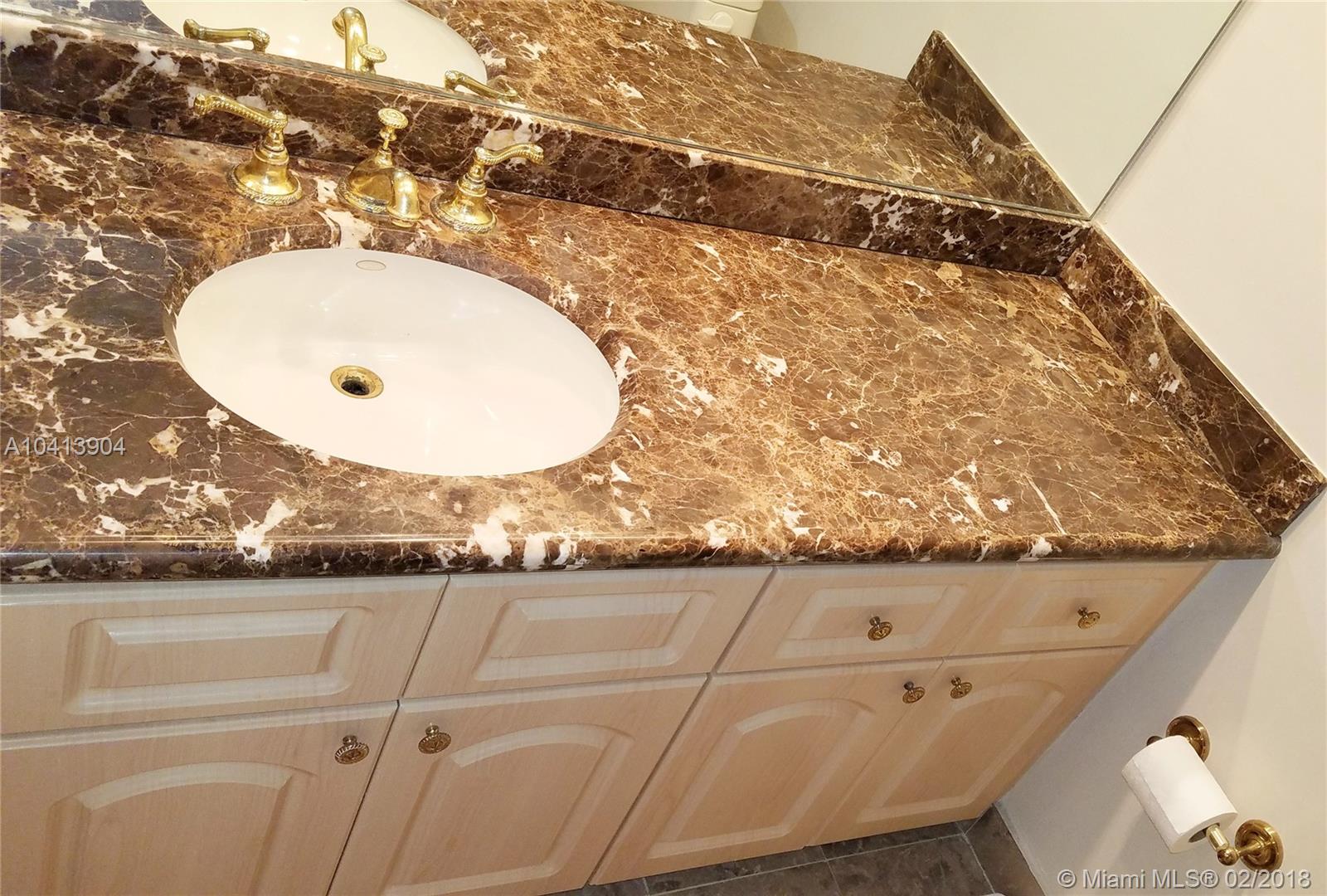 PALM-AIRE C C APTS 42 CON - Residential