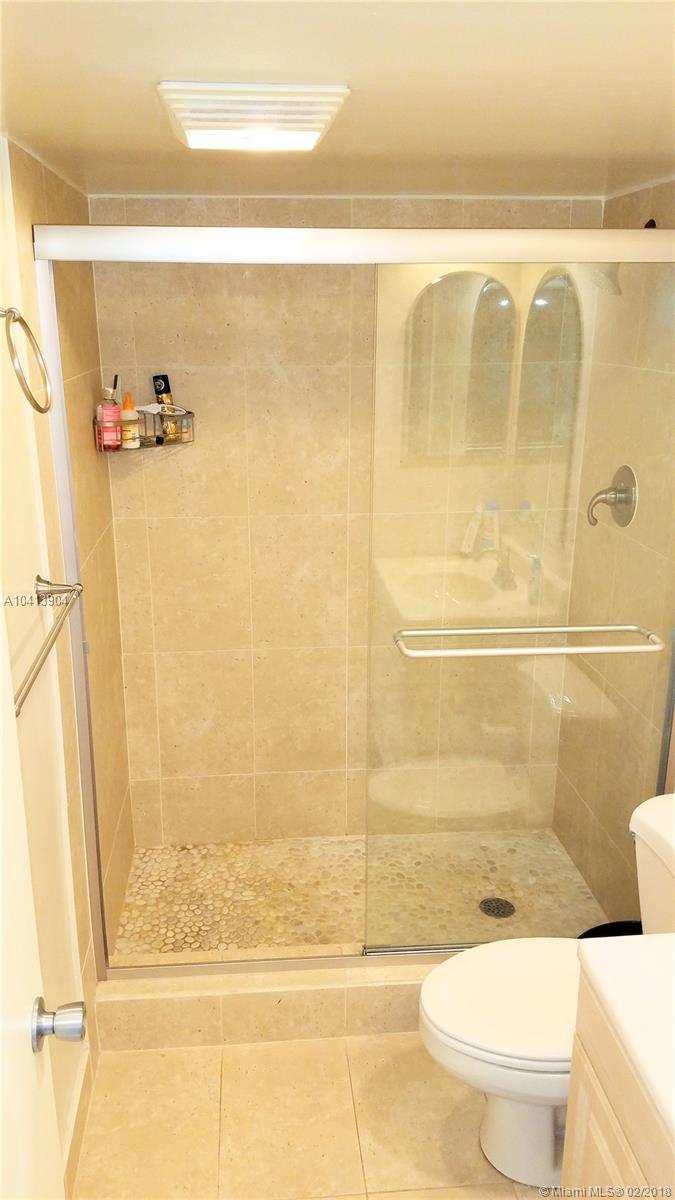 PALM-AIRE C C APTS 42 CON - Residential