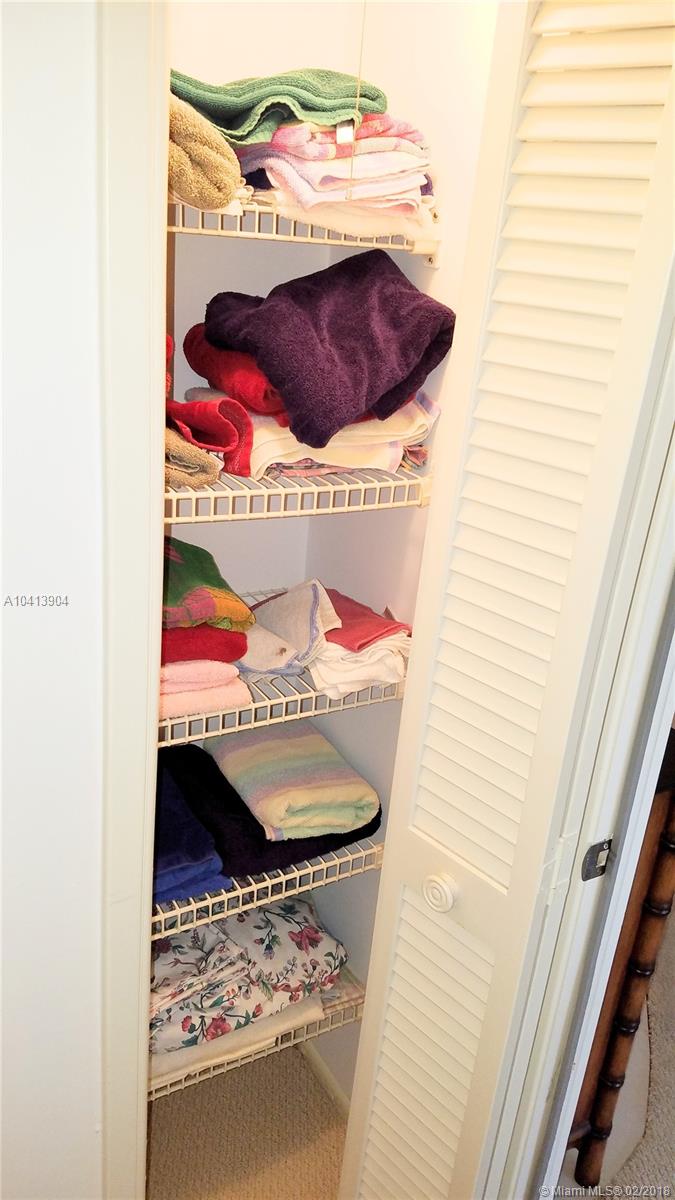 PALM-AIRE C C APTS 42 CON - Residential