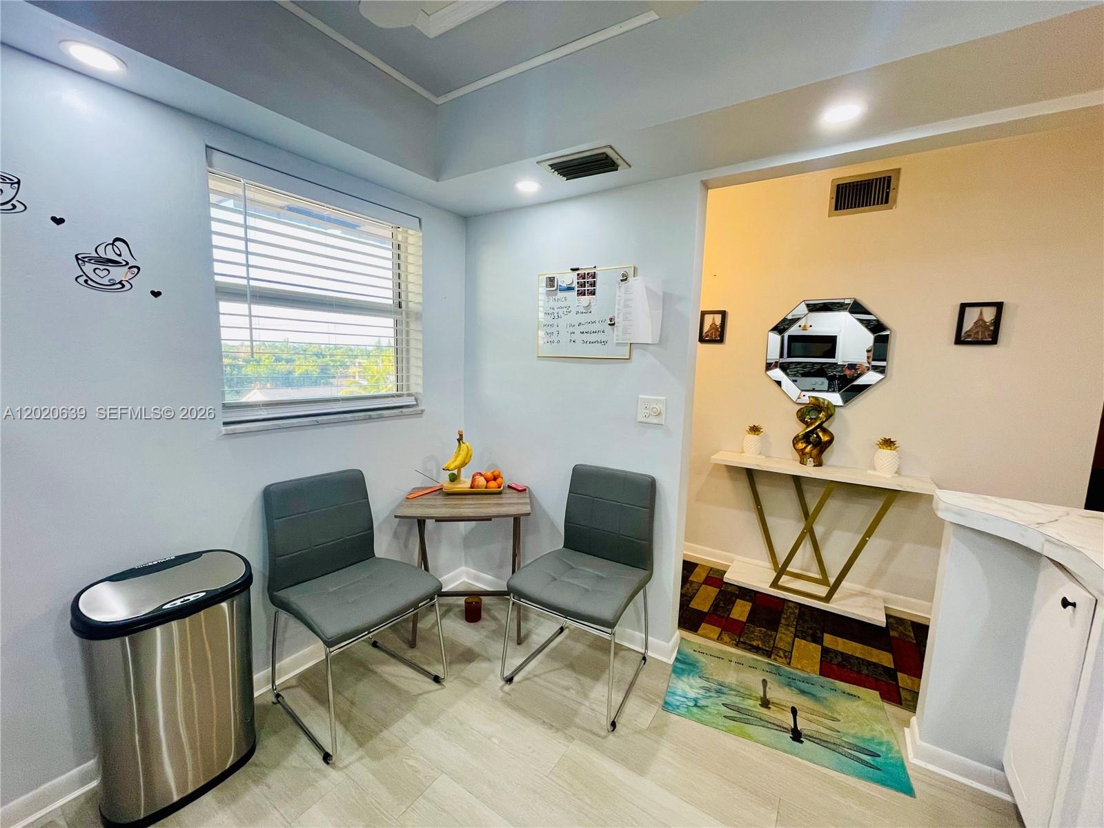 VILLAGE ROYALE ON THE GRE - Residential