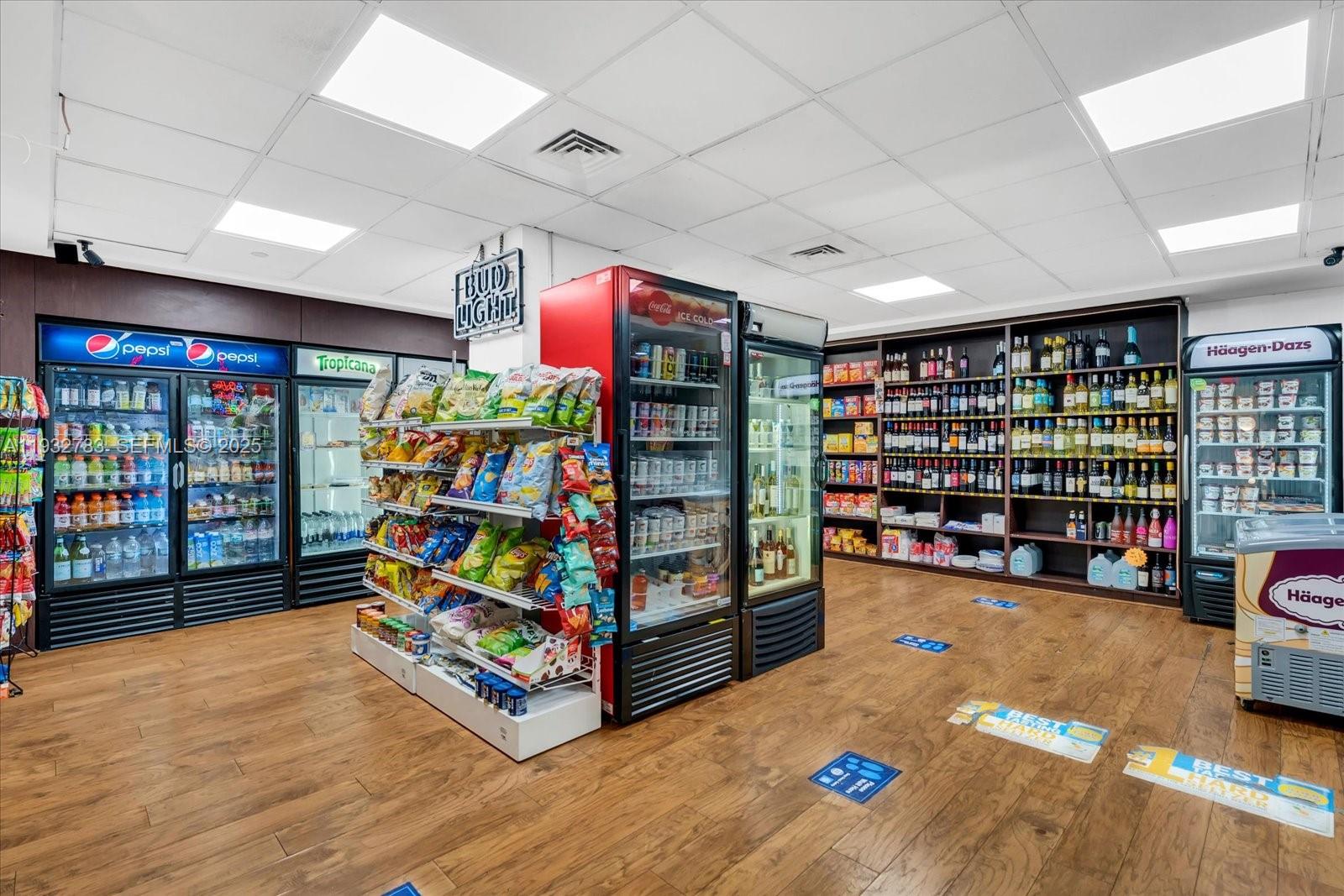 MIRADOR 1000 CONDO - Residential Lease