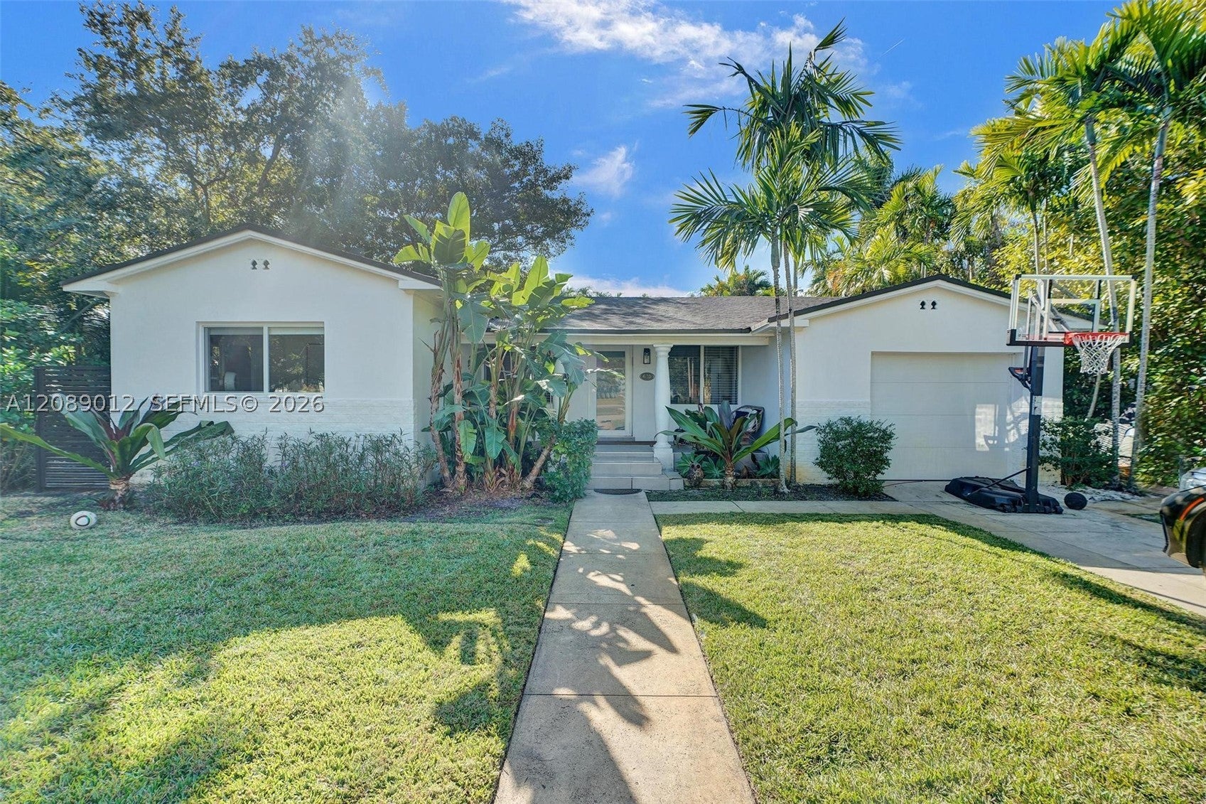 630 NE 52nd Ter