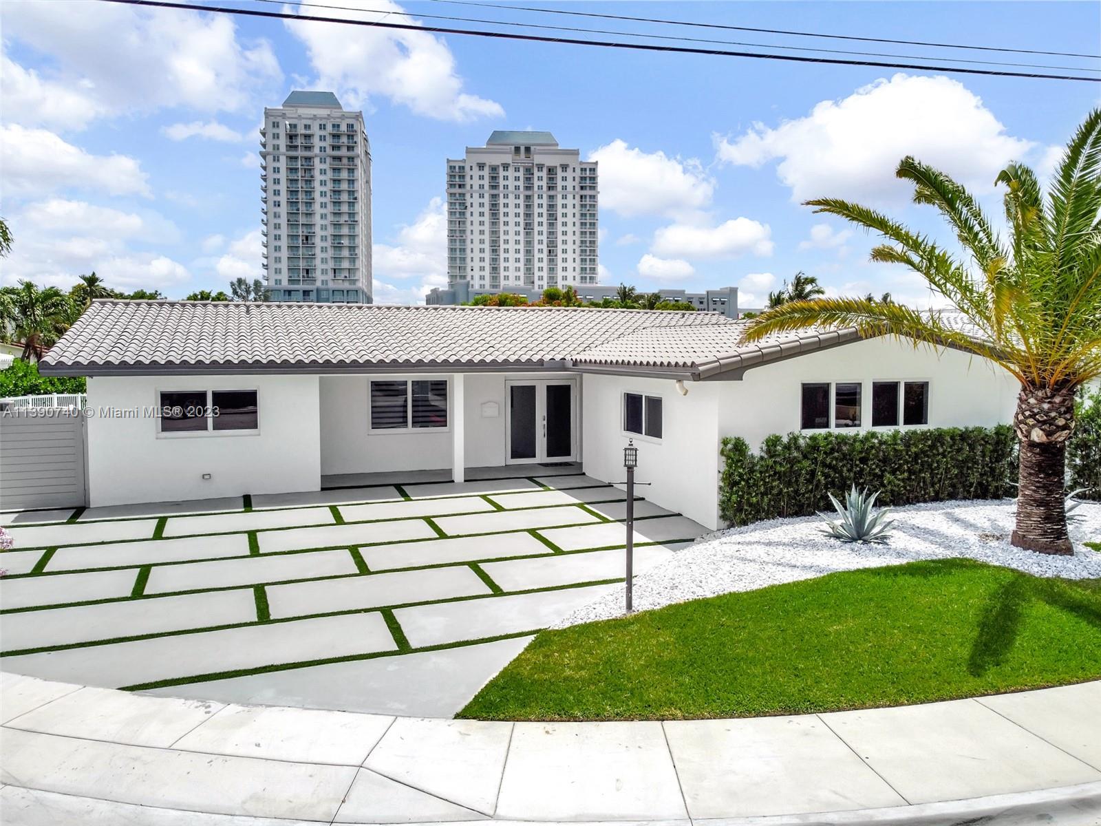 BAY CREST SEC 3 - Residential