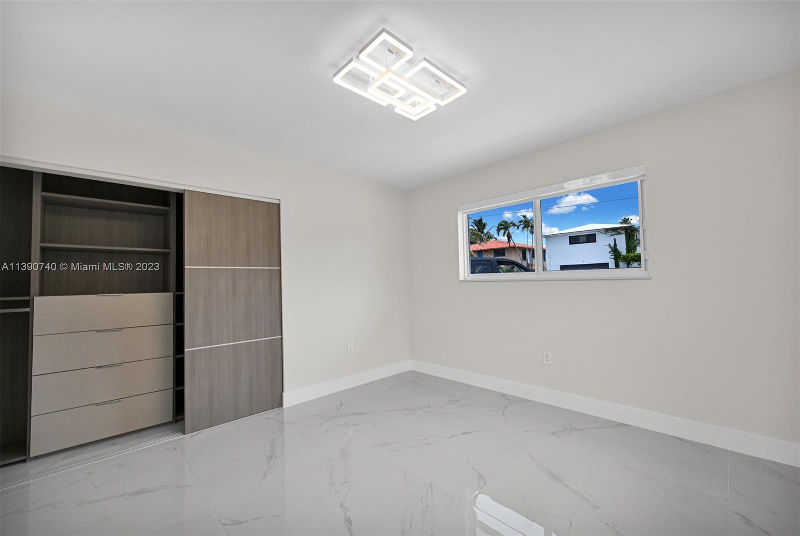 BAY CREST SEC 3 - Residential