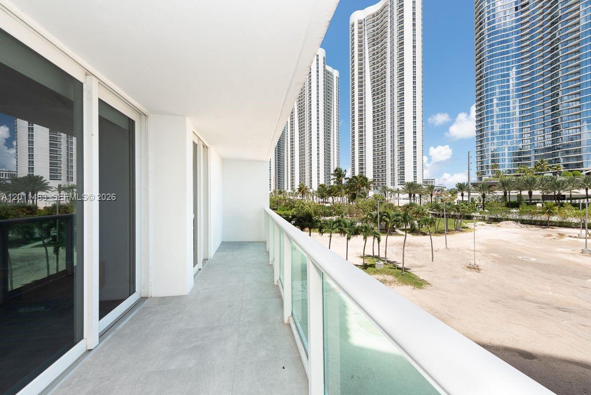 ARLEN HOUSE EAST CONDO - Residential