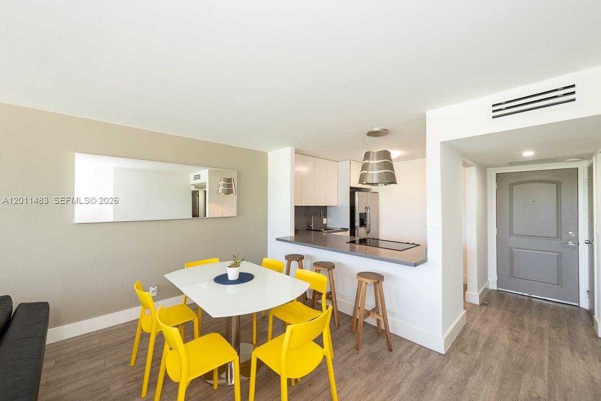 ARLEN HOUSE EAST CONDO - Residential