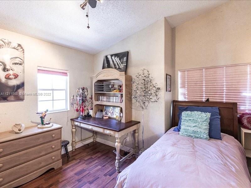 PRESERVE AT CHAPEL TRAIL - Residential