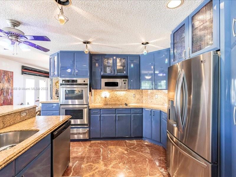 PRESERVE AT CHAPEL TRAIL - Residential