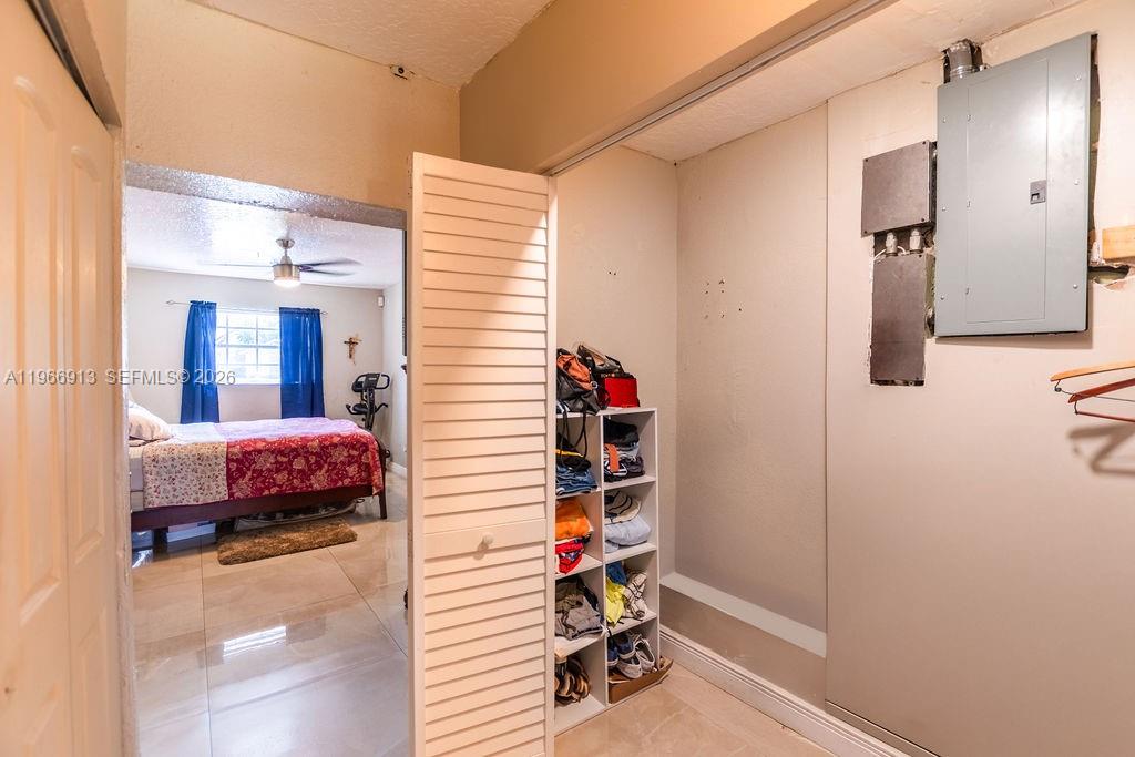 THIRD AMEND PLAT OF PORTI - Residential