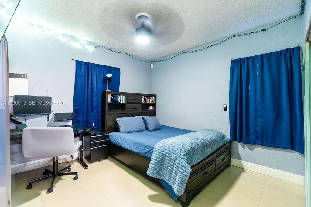 THIRD AMEND PLAT OF PORTI - Residential