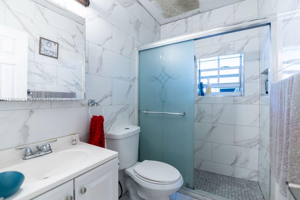 THIRD AMEND PLAT OF PORTI - Residential