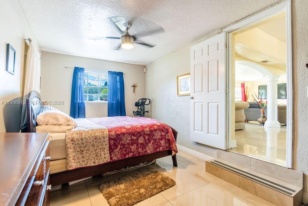 THIRD AMEND PLAT OF PORTI - Residential