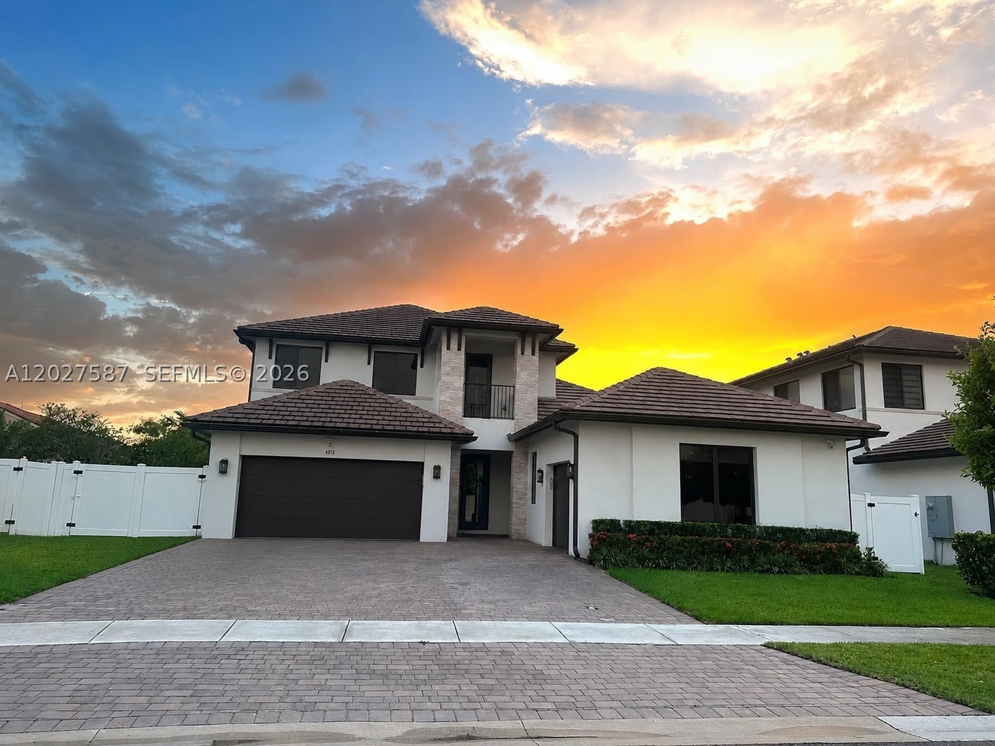 4572 SW 178th Ave
