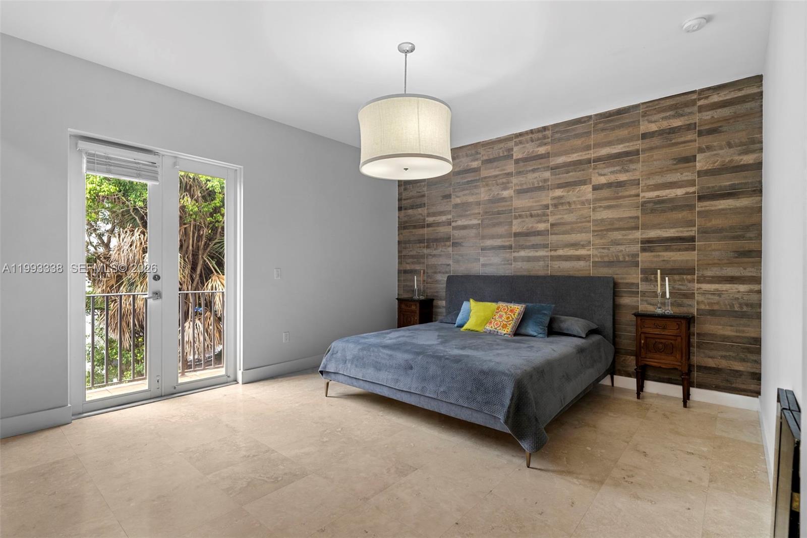 CORNER VIEW TOWNHOMES AT - Residential