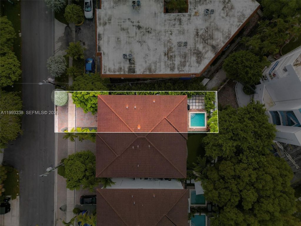 Photo of 3506 NE 166th St #4, North Miami Beach, FL 33160 (MLS # A11993338)