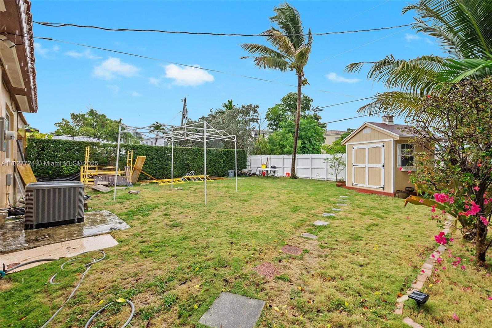 BISCAYNE BCH SUB - Residential