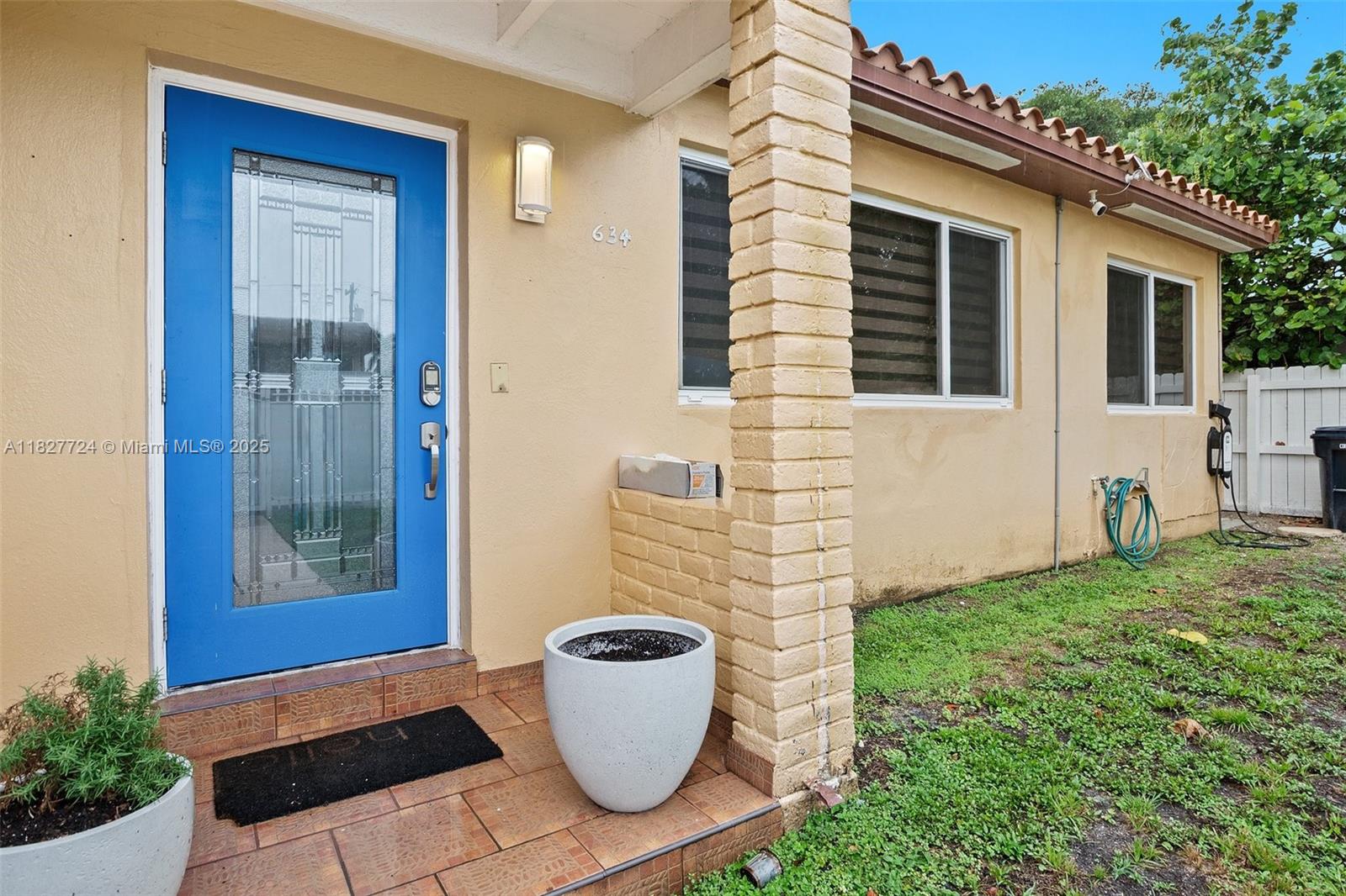 BISCAYNE BCH SUB - Residential