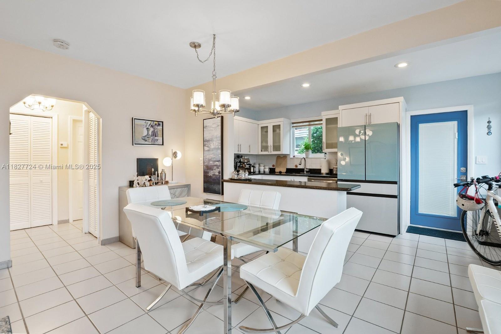 BISCAYNE BCH SUB - Residential