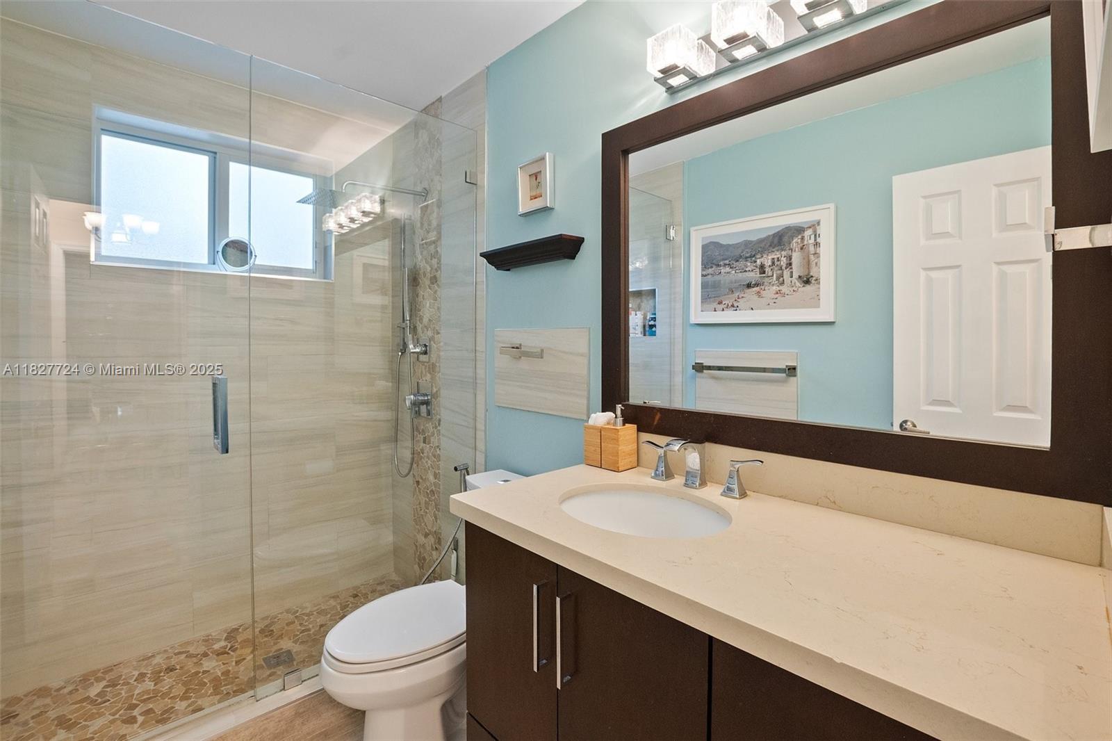 BISCAYNE BCH SUB - Residential