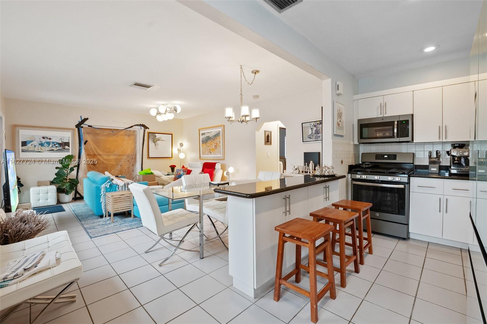 BISCAYNE BCH SUB - Residential