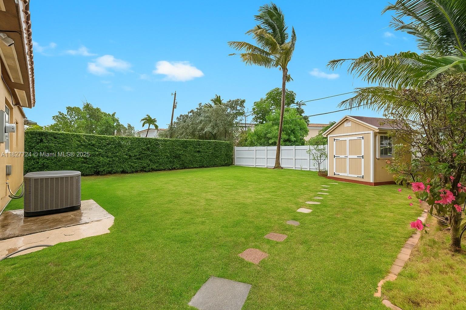 BISCAYNE BCH SUB - Residential