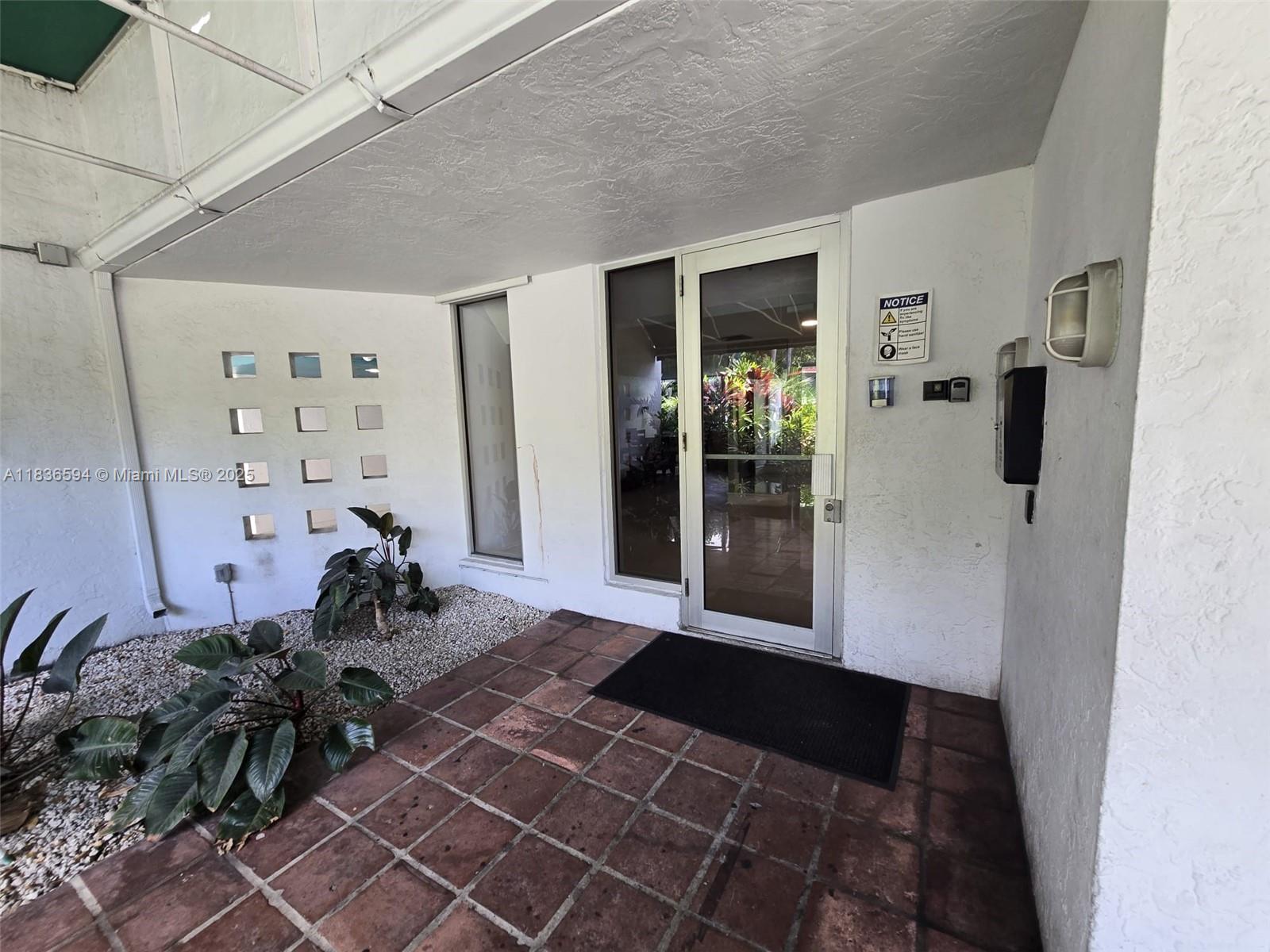 1700 NW N River Dr 1001