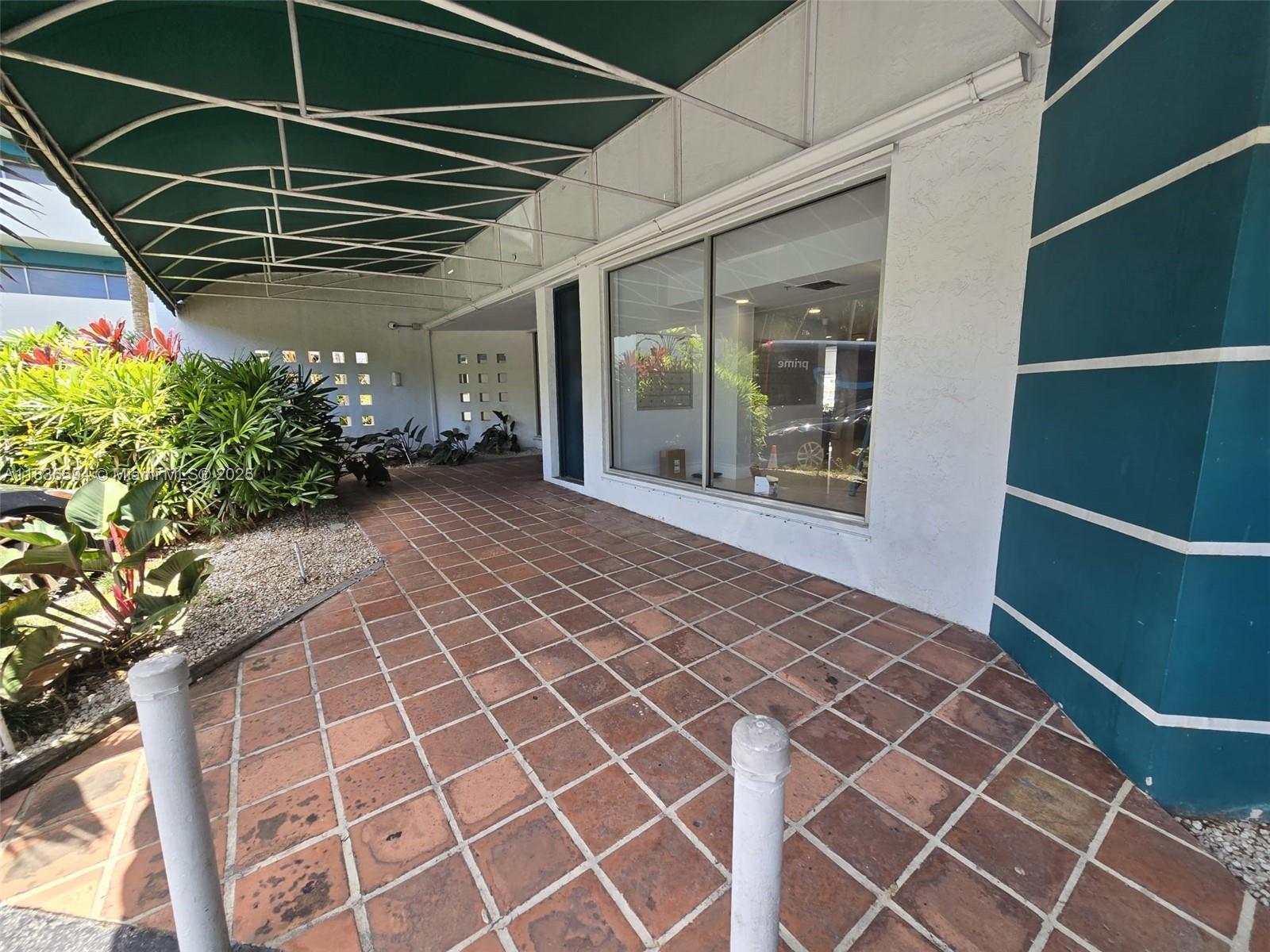 1700 NW N River Dr 1001