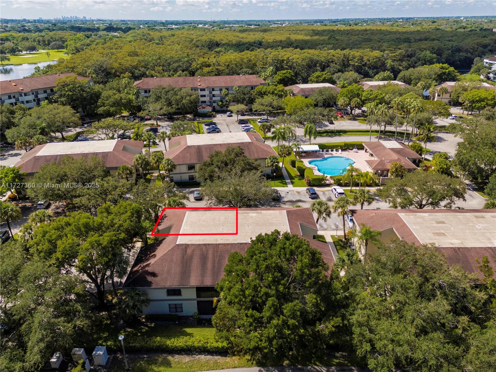 APPLEWOOD VILLAGE IV-E CO - Residential