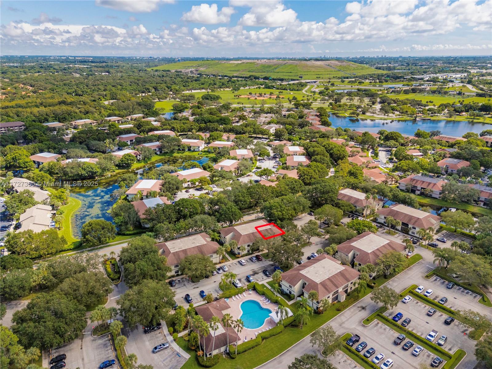 APPLEWOOD VILLAGE IV-E CO - Residential