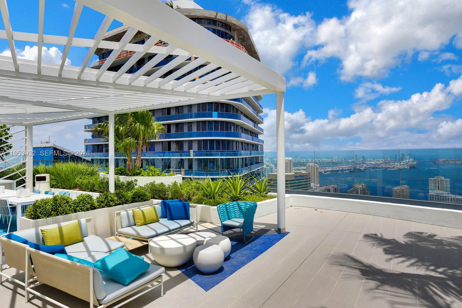 BRICKELL HEIGHTS EAST CON - Residential