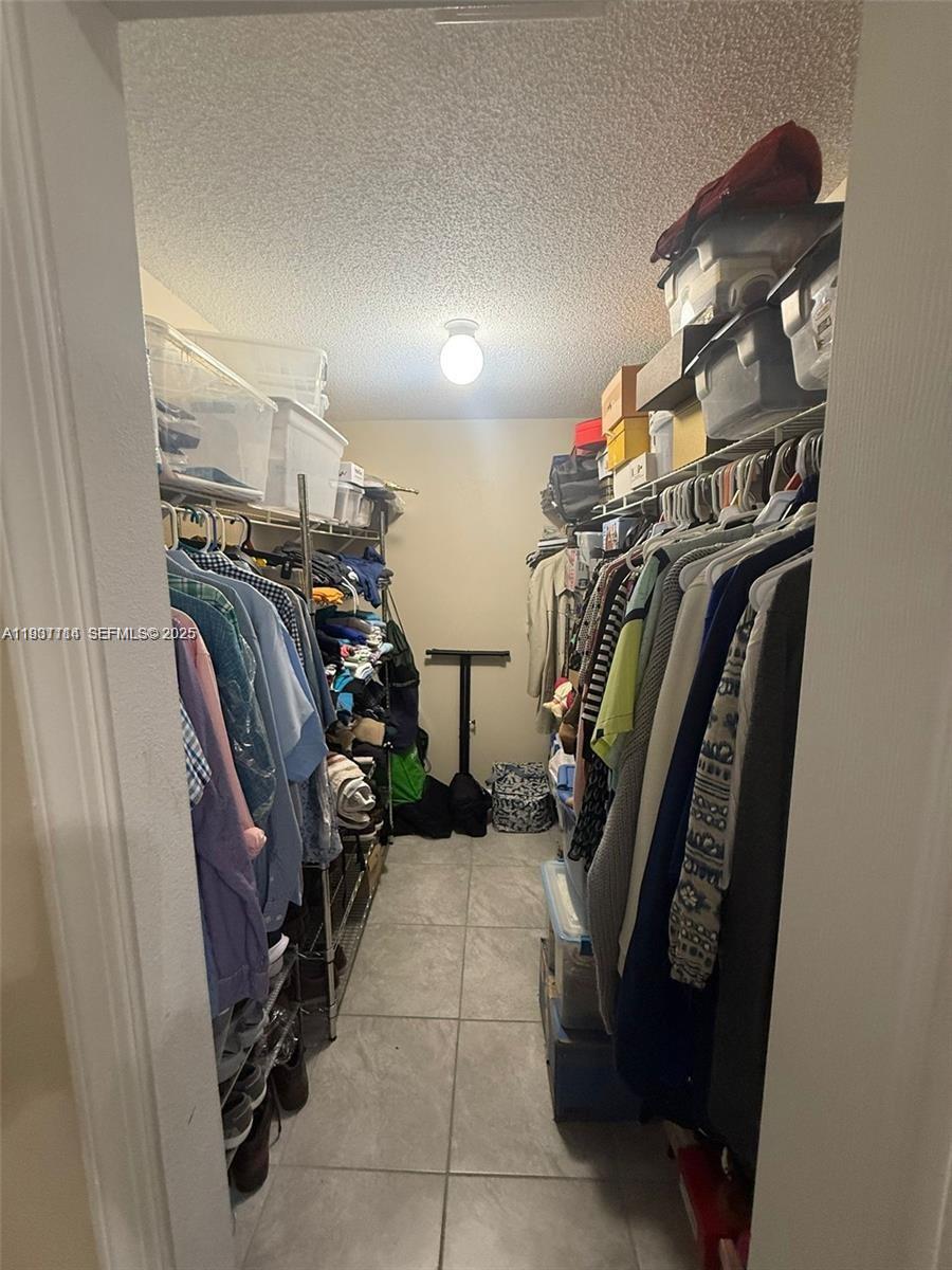 KEYS-GATE NO 1 - Residential