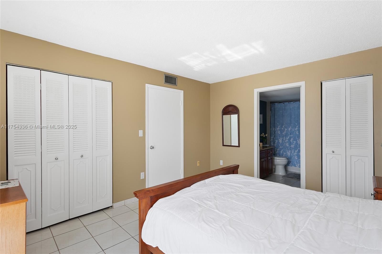 PARKVIEW PLAZA CONDO - Residential