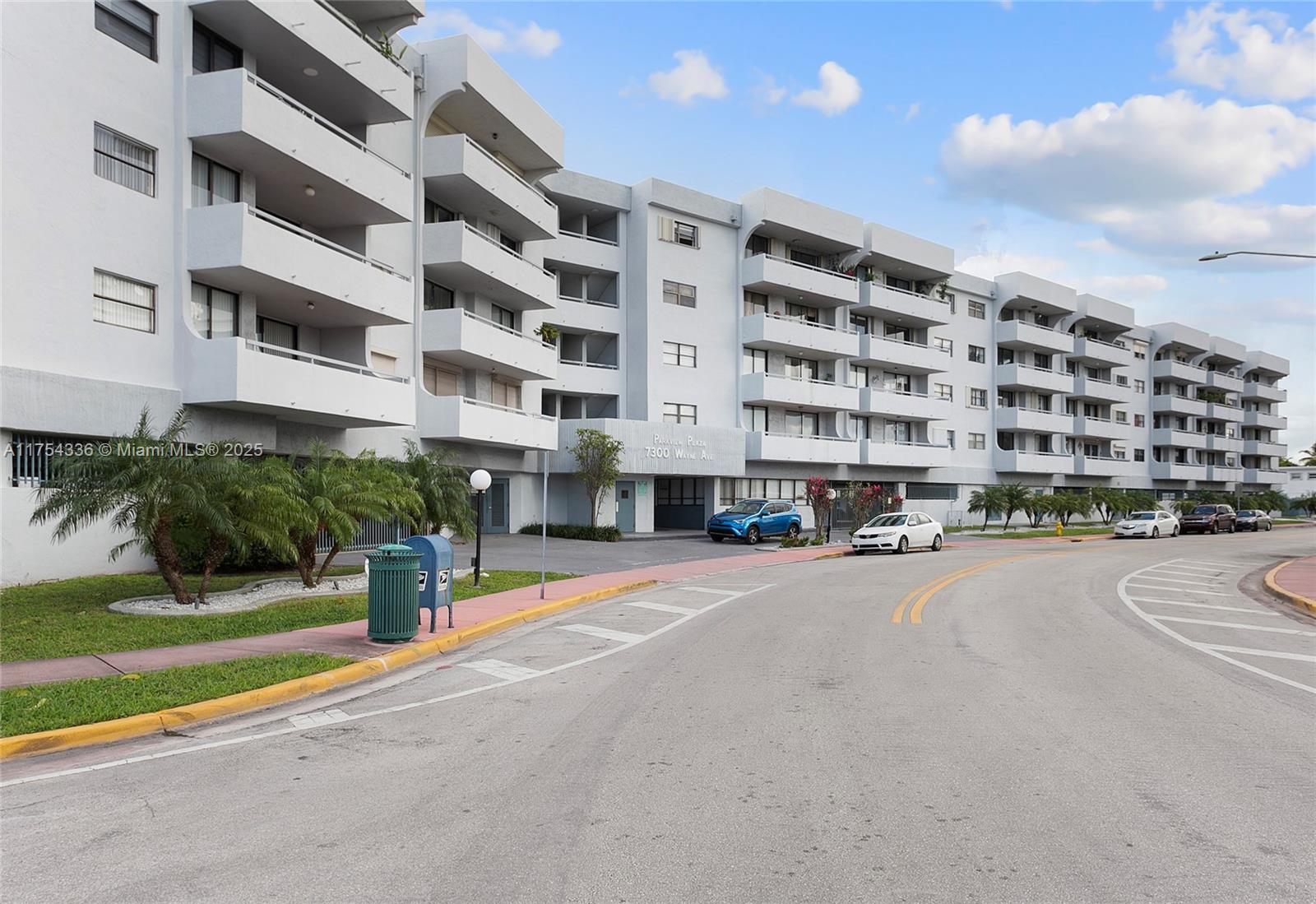 PARKVIEW PLAZA CONDO - Residential