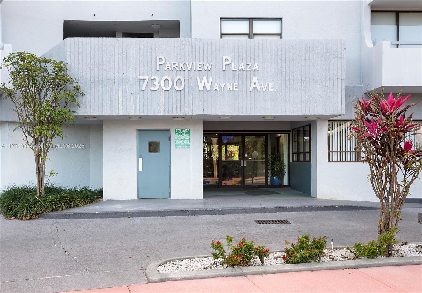 PARKVIEW PLAZA CONDO - Residential