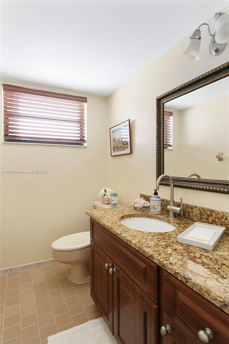 PARKVIEW PLAZA CONDO - Residential