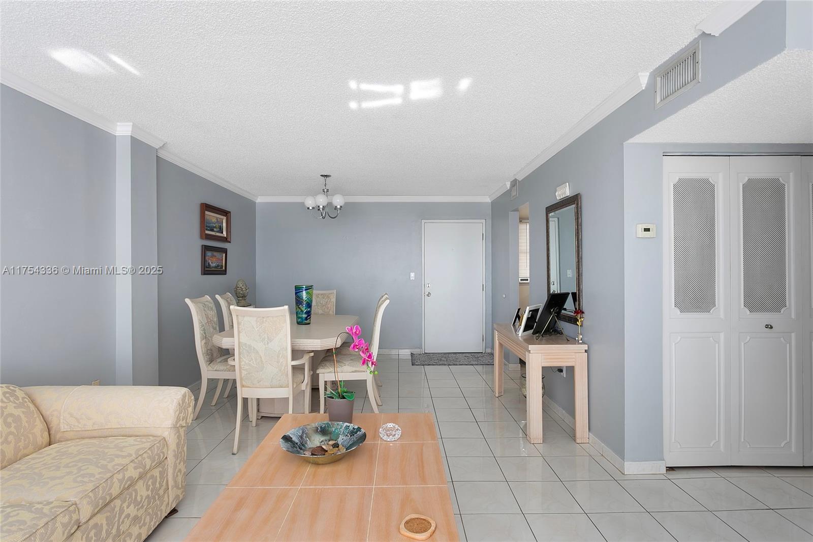 PARKVIEW PLAZA CONDO - Residential