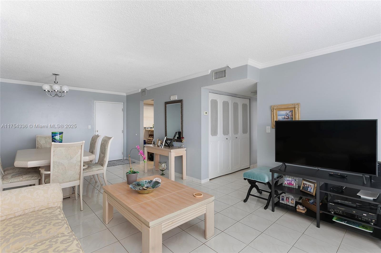 PARKVIEW PLAZA CONDO - Residential