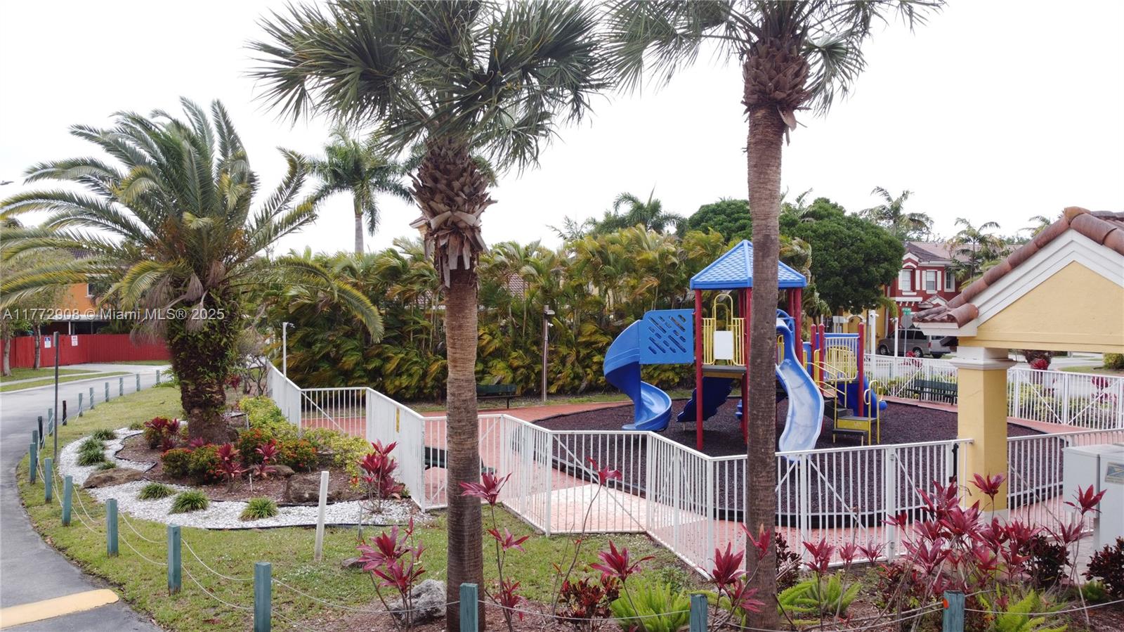 CASA DEL SUR - Residential