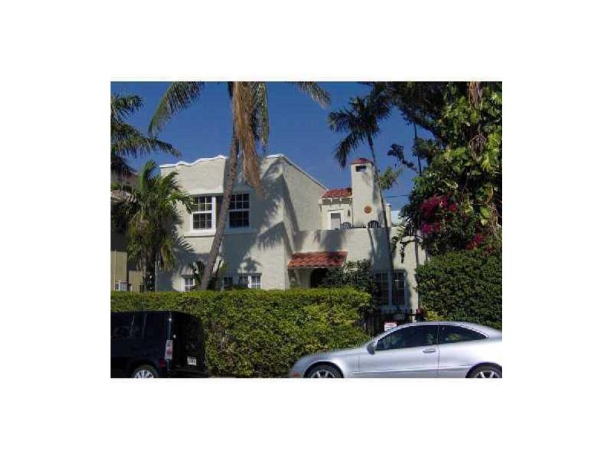 Beautiful 2 bedroom in the heart of South Beach and just steps from Lincoln Rd.  Includes Washer/dryer, dishwasher, Fridge, stainless steel appliances, gas stove, and a yard that is shared with the house in back.  This one wont last! Also available furnis hed (negotiable)