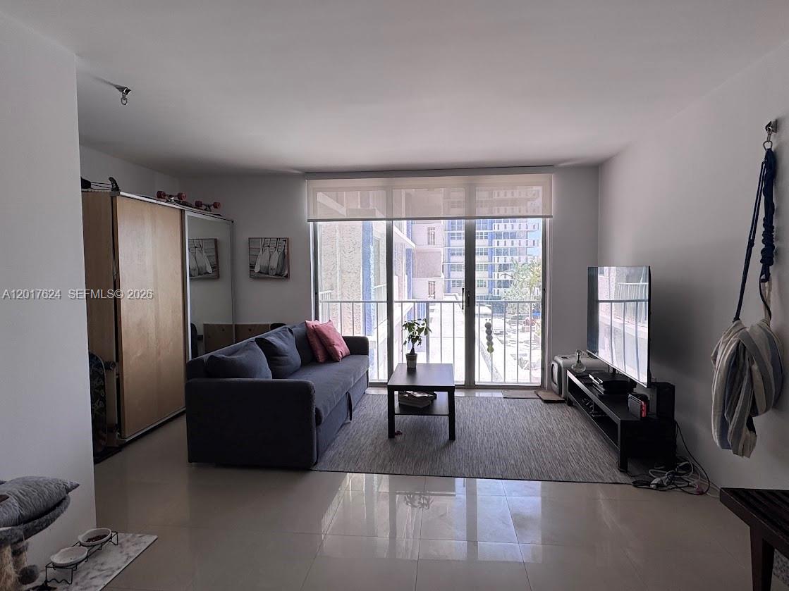 SOUTH BAY CLUB CONDO - Residential Lease