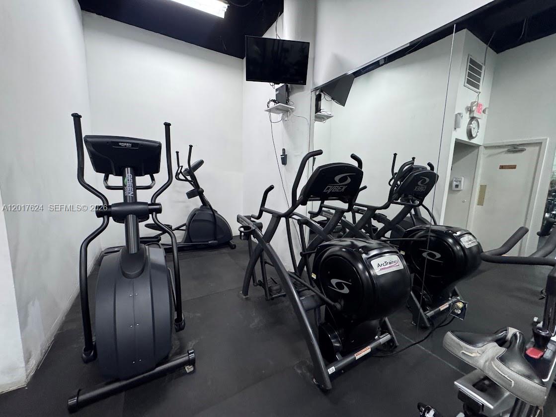 SOUTH BAY CLUB CONDO - Residential Lease