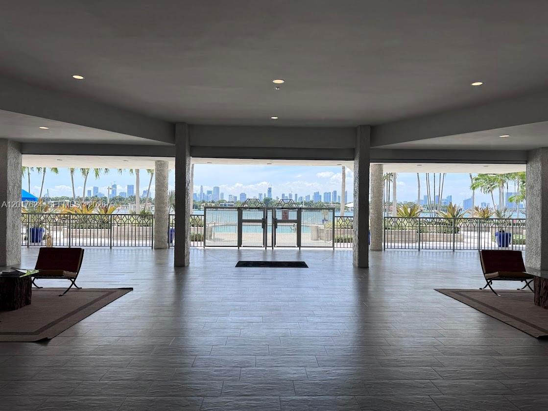 800 West Ave 441