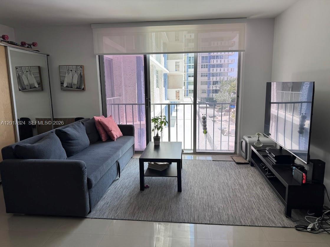 SOUTH BAY CLUB CONDO - Residential Lease