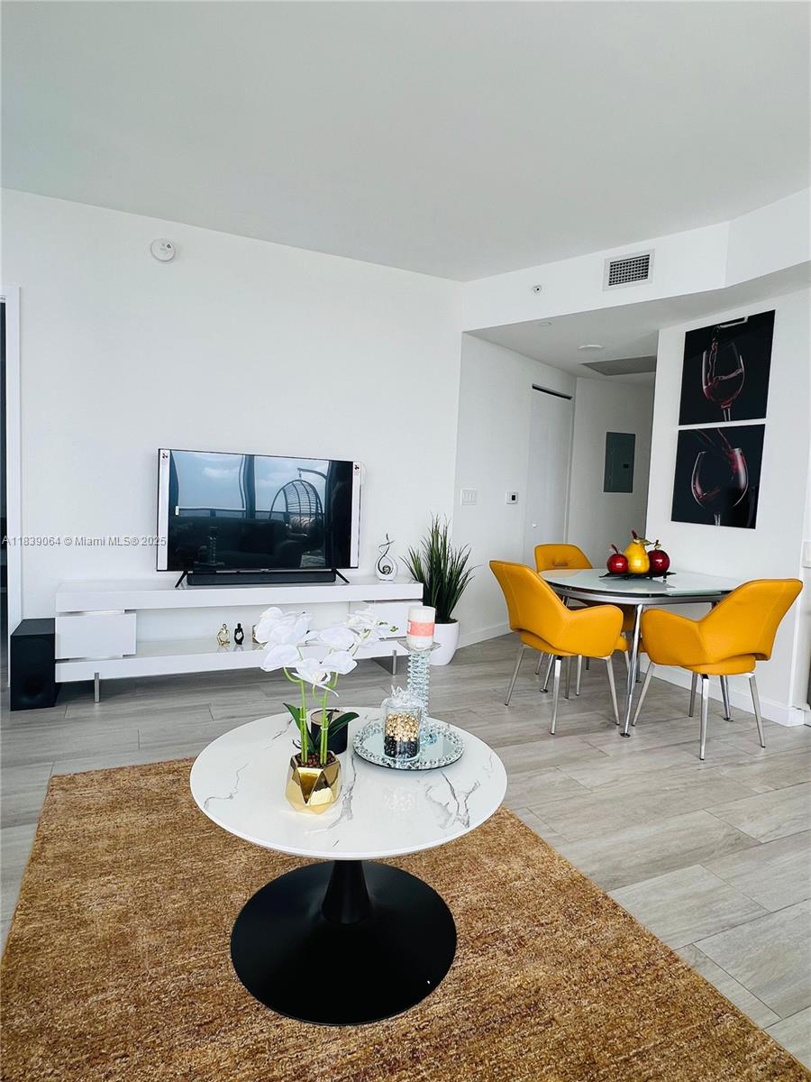 BRICKELL HEIGHTS WEST CON - Residential