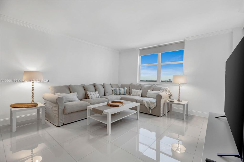 Photo of 3001 S Ocean Dr #1443, Hollywood, FL 33019 (MLS # A11606160)