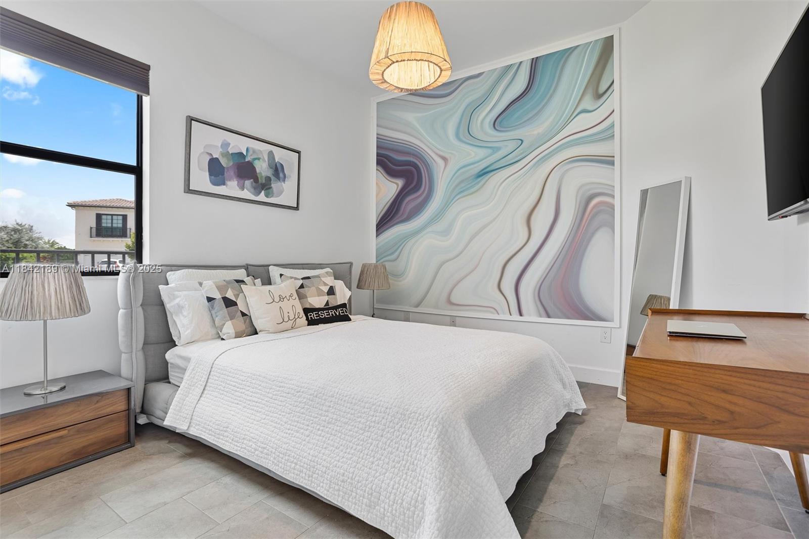 PEMBROKE LAKES SOUTH - Residential